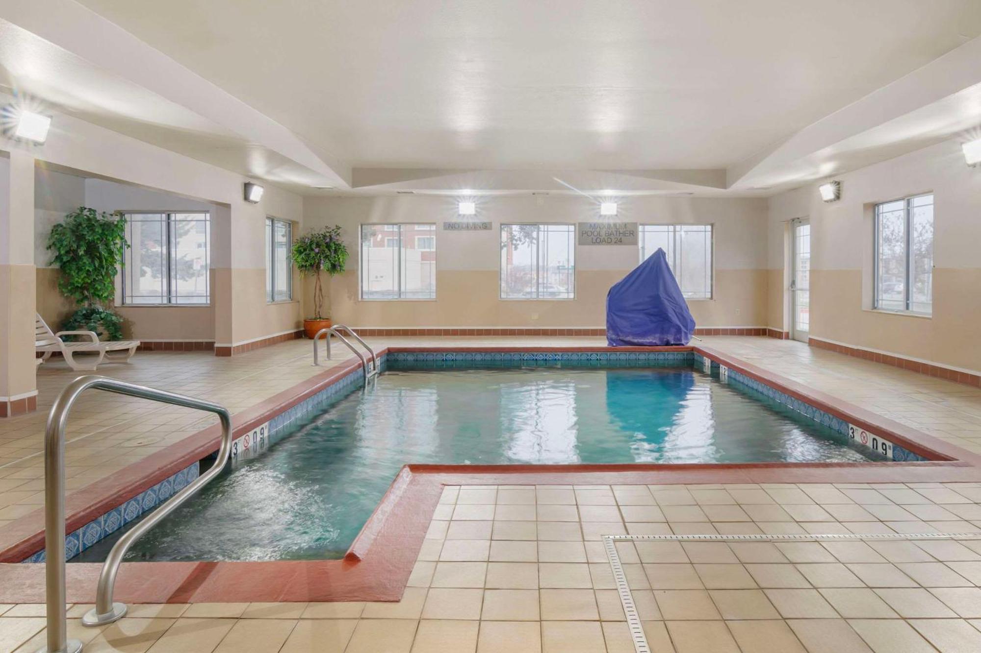 Country Inn & Suites By Radisson, Columbia, Mo Dış mekan fotoğraf